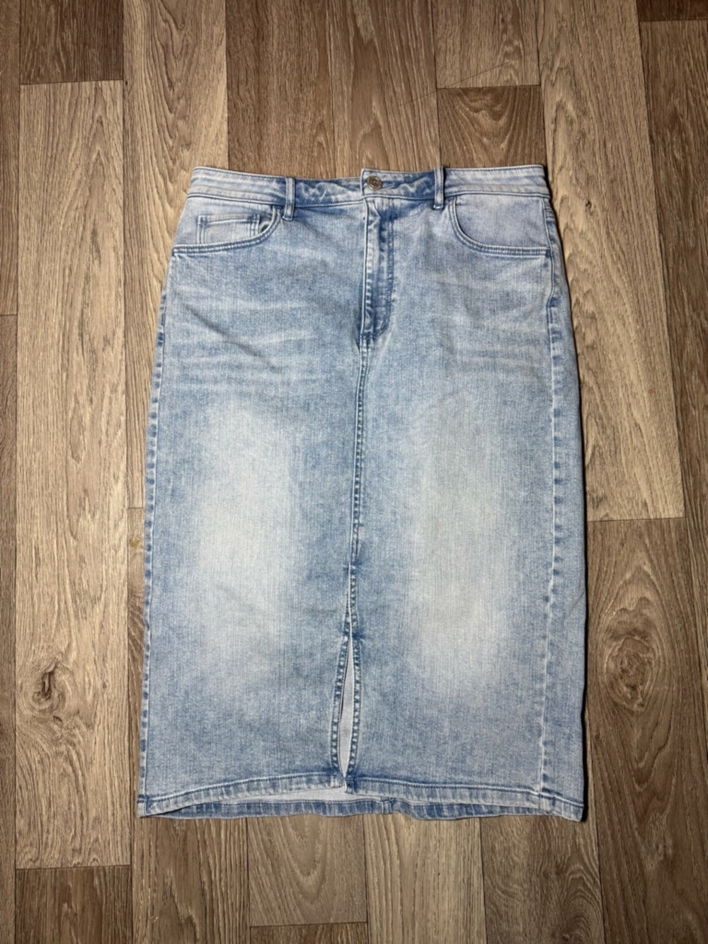 Loft Woman’s Denim Skirt Size 10